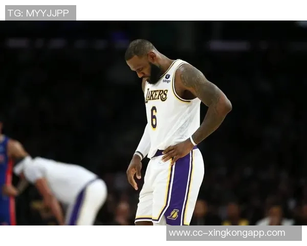 詹姆斯追平浓眉成湖人队史双双榜第十位续写传奇篇章 詹姆斯追平浓眉成湖人队史双双榜第十位续写传奇篇章