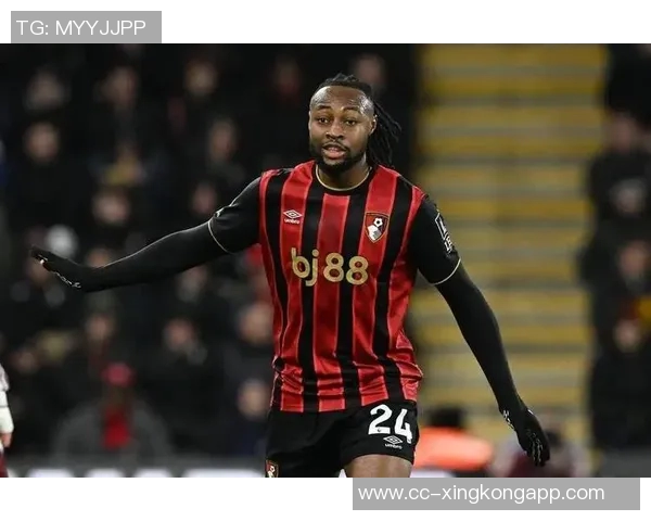 伯恩茅斯正式宣布签下AC米兰后卫阿莱克斯希门尼斯合同至2031年